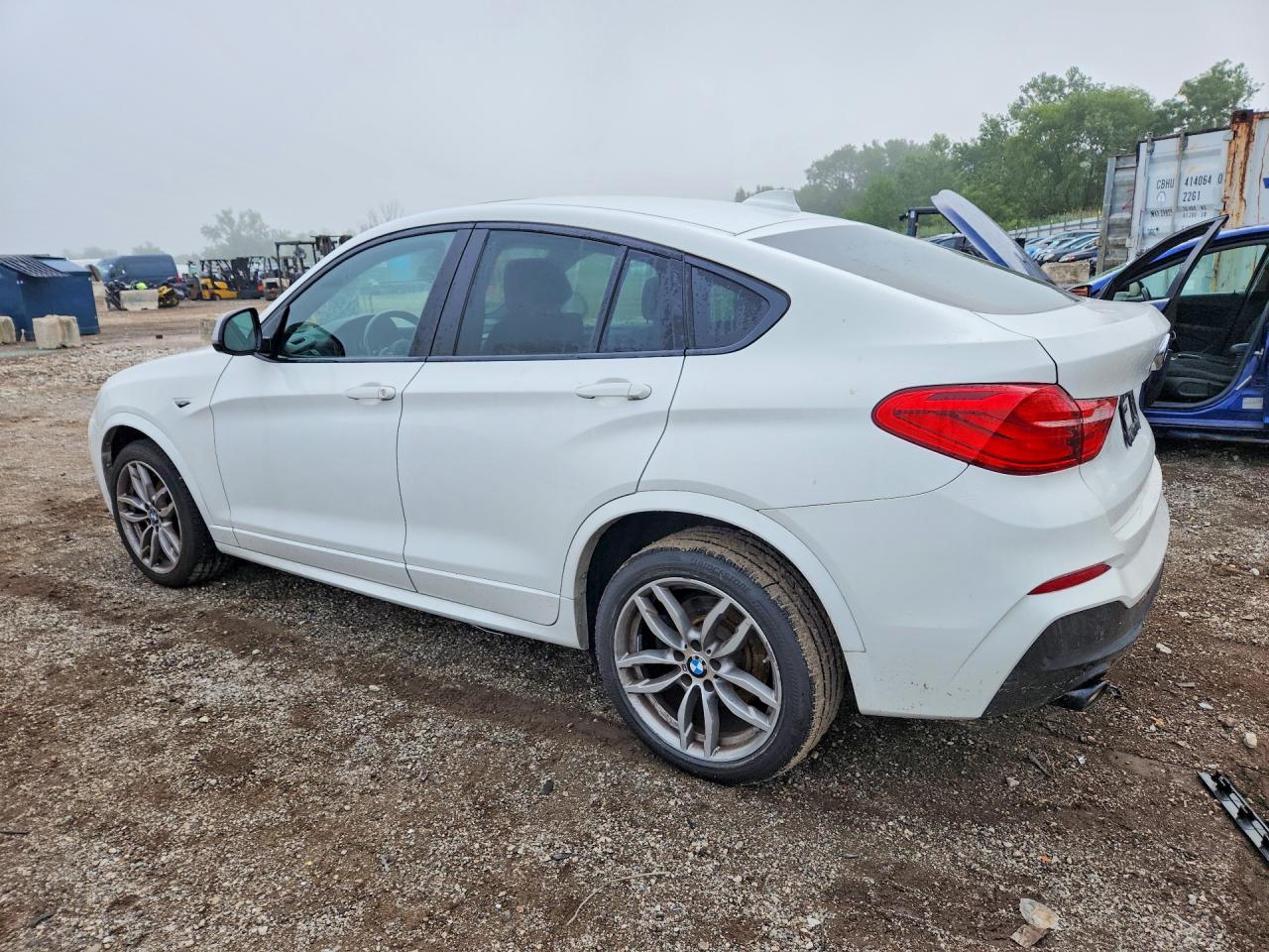 5UXXW7C54J0Z44803 · 2018 BMW X4 · 2/14