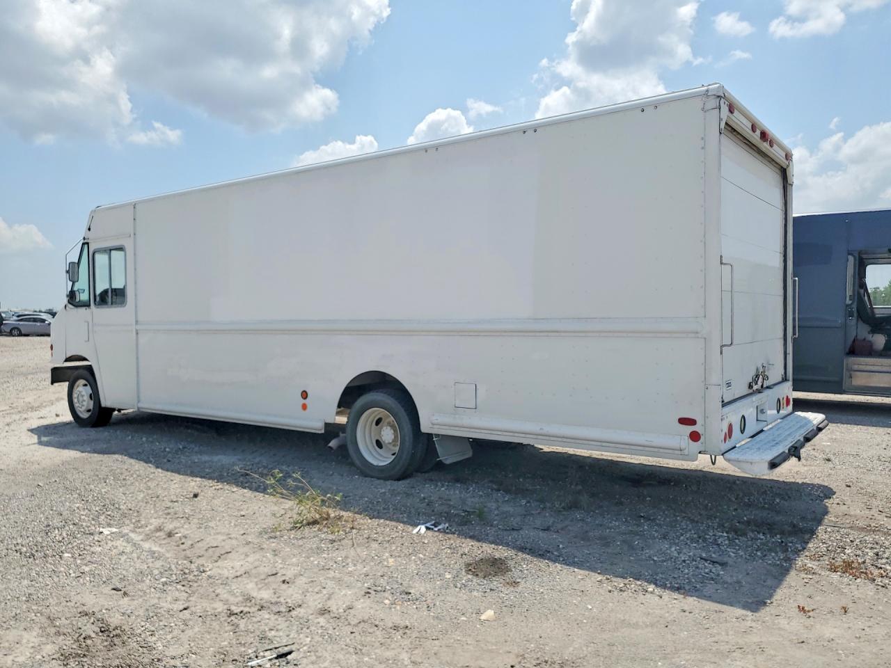 1F66F5KY8C0A02594 · 2012 FORD F59 · 2/13