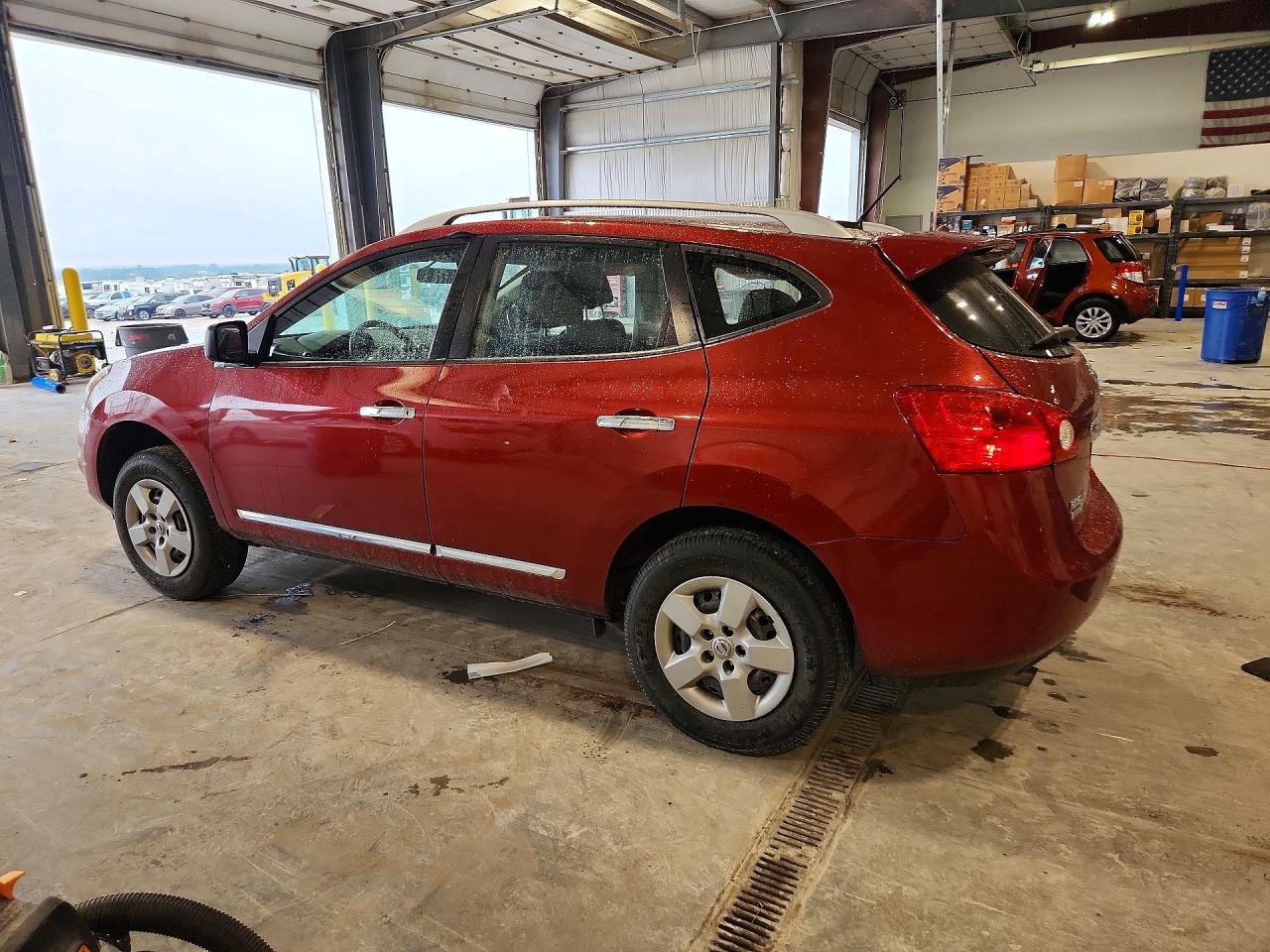 JN8AS5MV3FW762718 · 2015 NISSAN ROGUE SELECT · 2/13