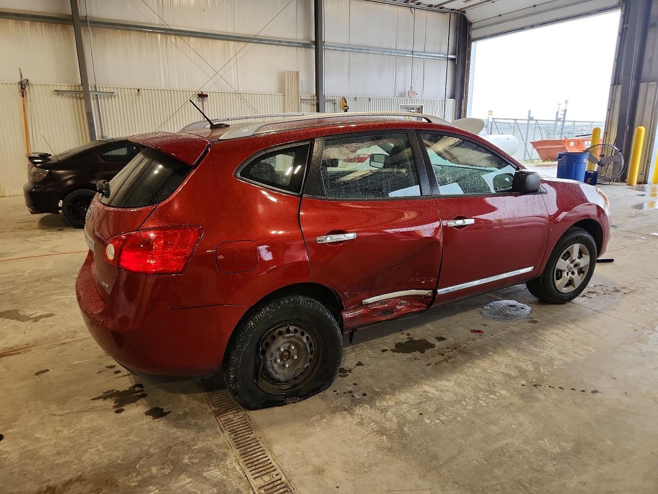 JN8AS5MV3FW762718 · 2015 NISSAN ROGUE SELECT · 3/13