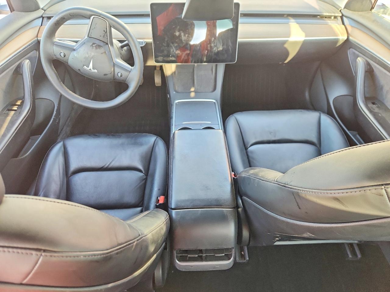 5YJ3E1EB1MF065638 · 2021 TESLA MODEL 3 · 8/13