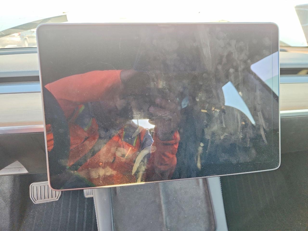 5YJ3E1EB1MF065638 · 2021 TESLA MODEL 3 · 9/13