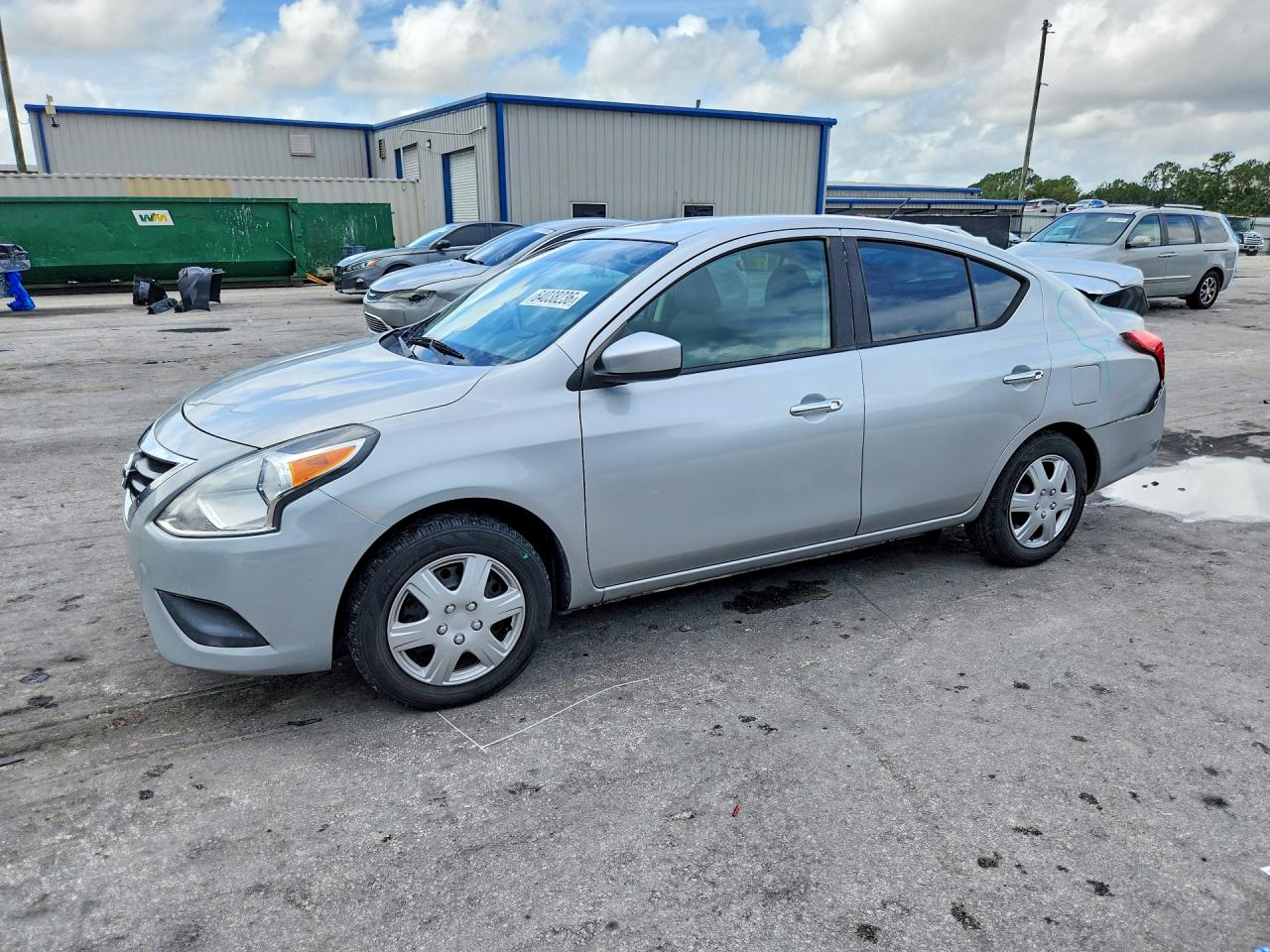 3N1CN7AP1KL851414 · 2019 NISSAN VERSA