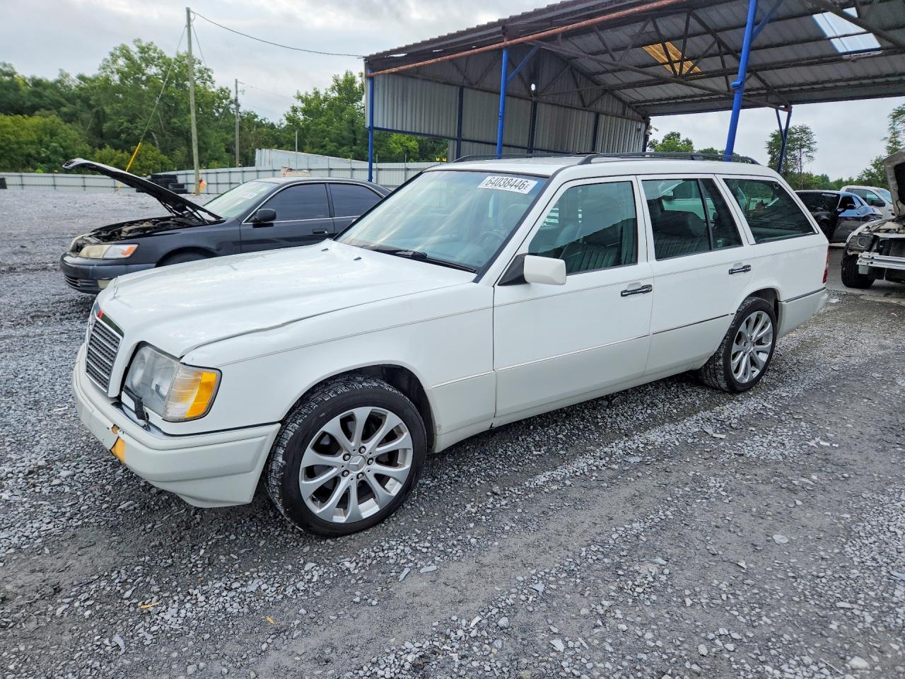 1995 MERCEDES-BENZ E