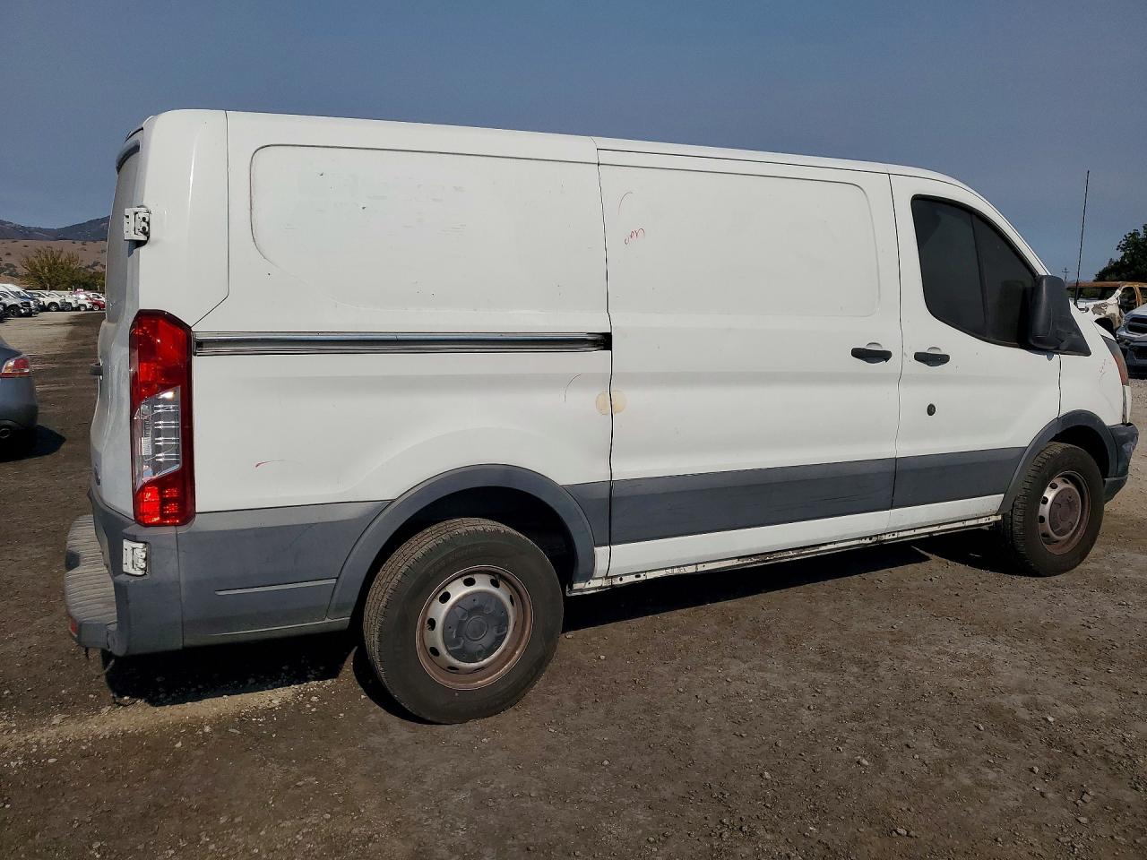 1FTYR1YG0GKA61251 · 2016 FORD TRANSIT · 3/13