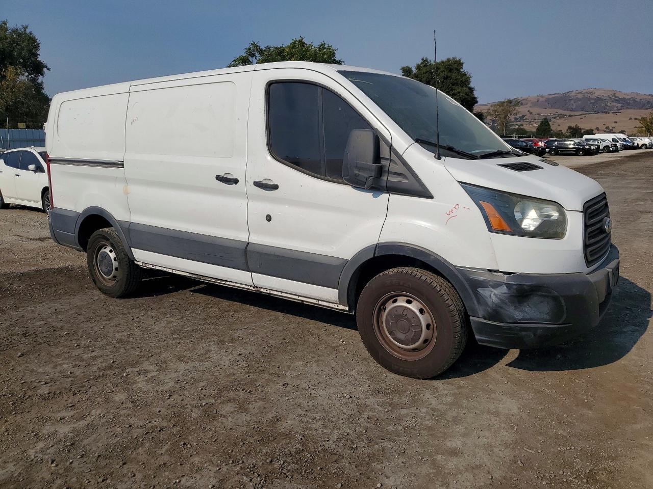 1FTYR1YG0GKA61251 · 2016 FORD TRANSIT · 4/13