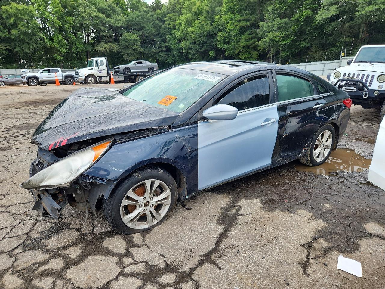 5NPEC4ACXBH100707 · 2011 HYUNDAI SONATA