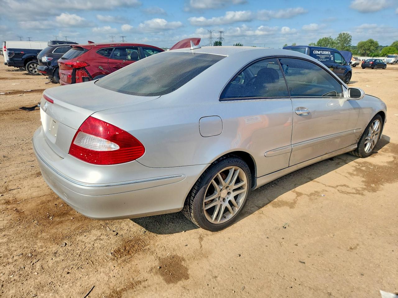 WDBTJ56H38F236010 · 2008 MERCEDES-BENZ CLK · 3/12