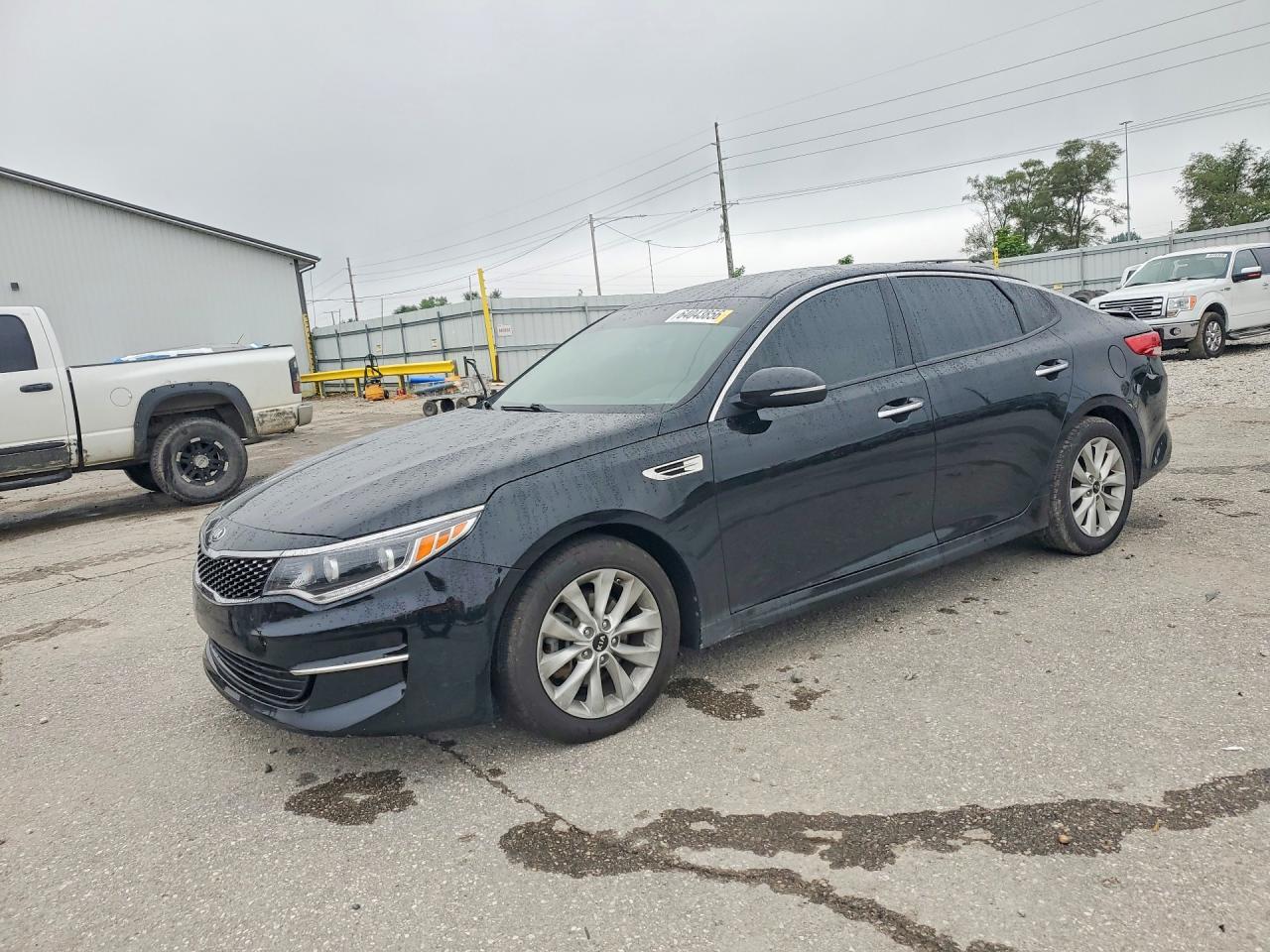 5XXGU4L3XHG159280 · 2017 KIA OPTIMA