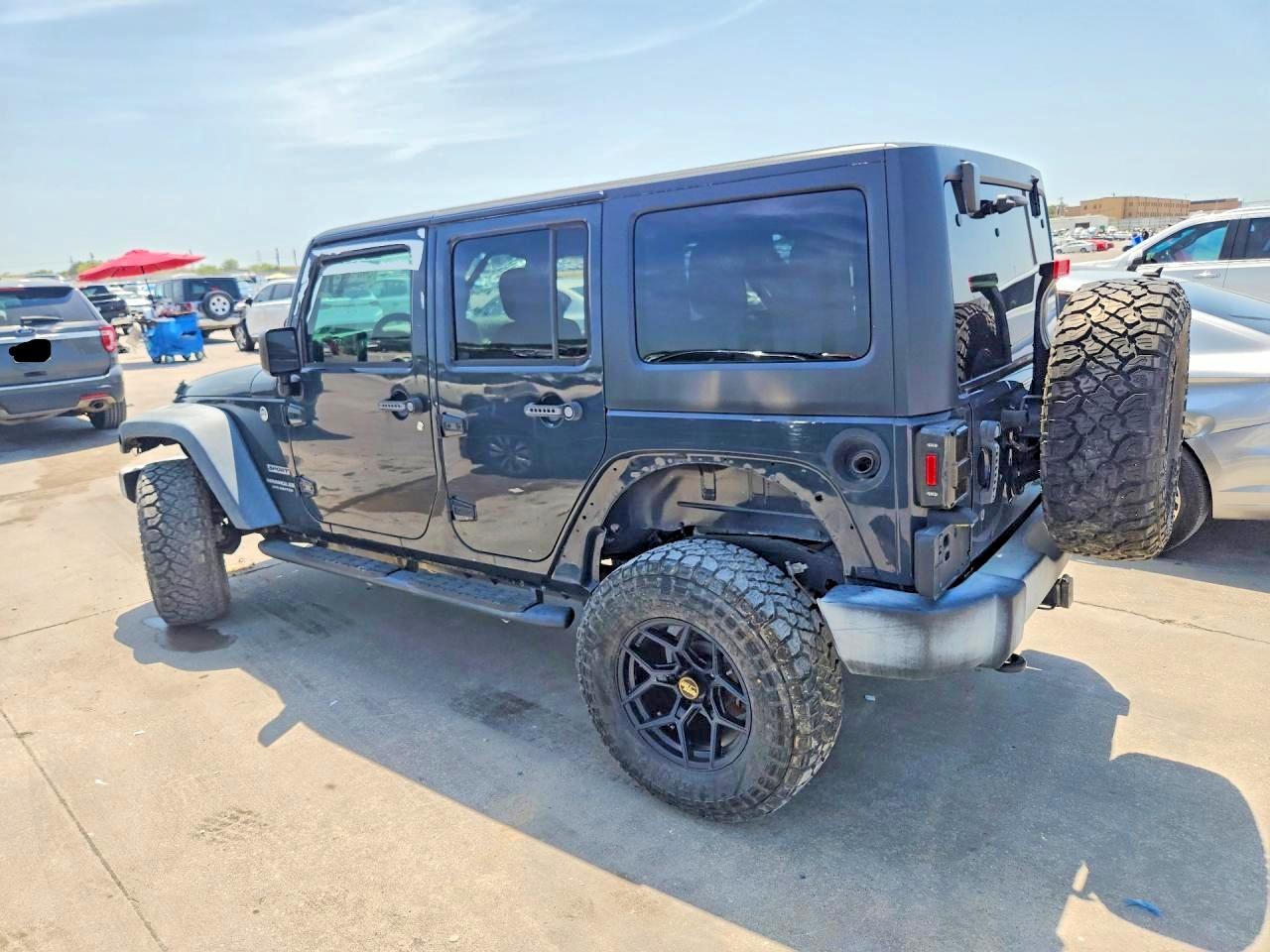1C4BJWDG7HL607071 · 2017 JEEP WRANGLER UNLIMITED · 2/13