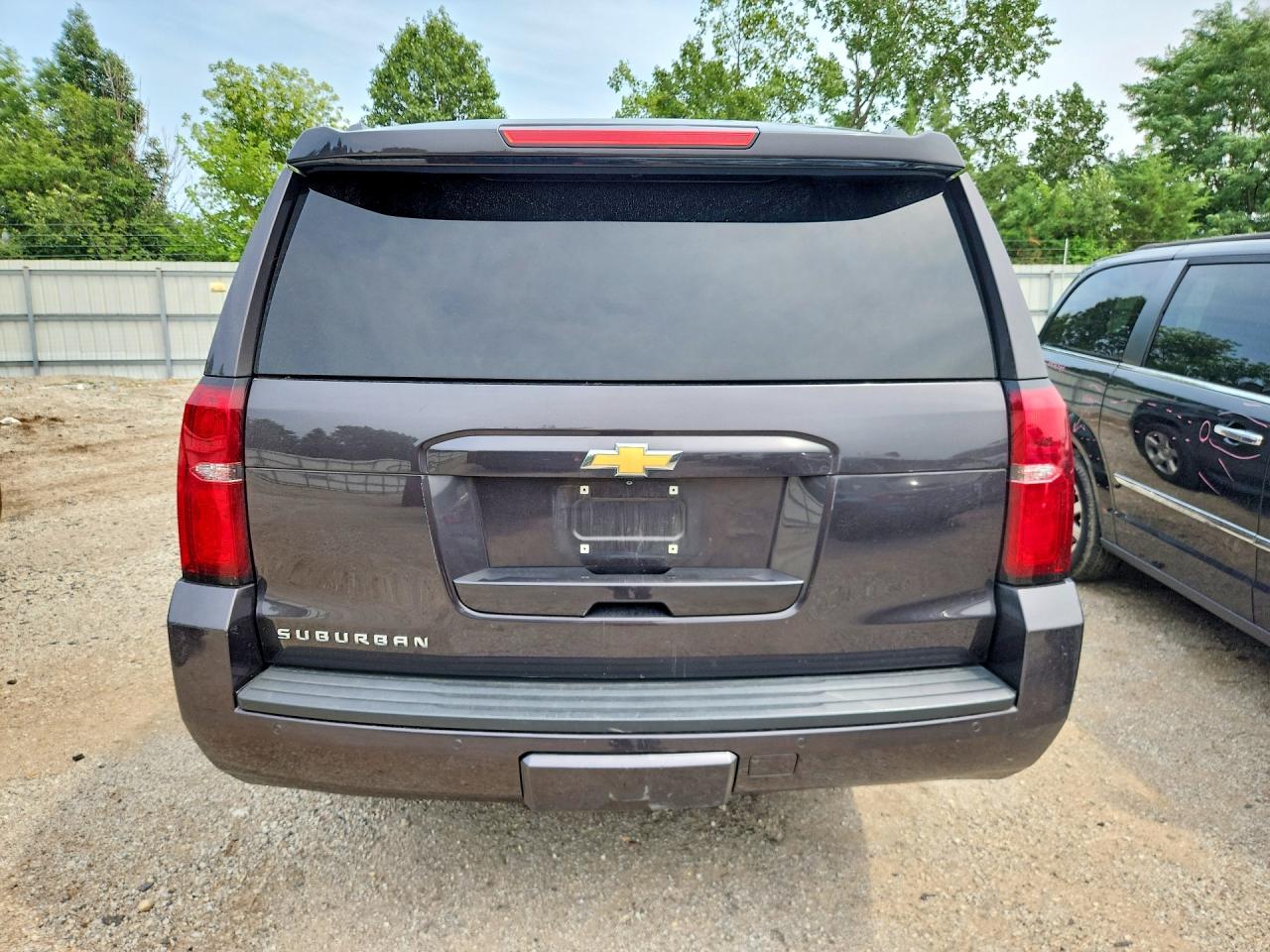1GNSKHKC3HR198242 · 2017 CHEVROLET SUBURBAN · 6/13