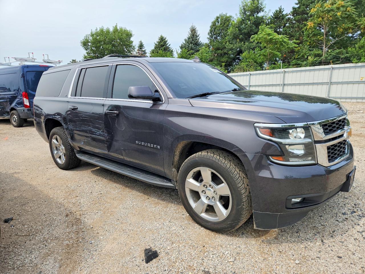 1GNSKHKC3HR198242 · 2017 CHEVROLET SUBURBAN · 4/13