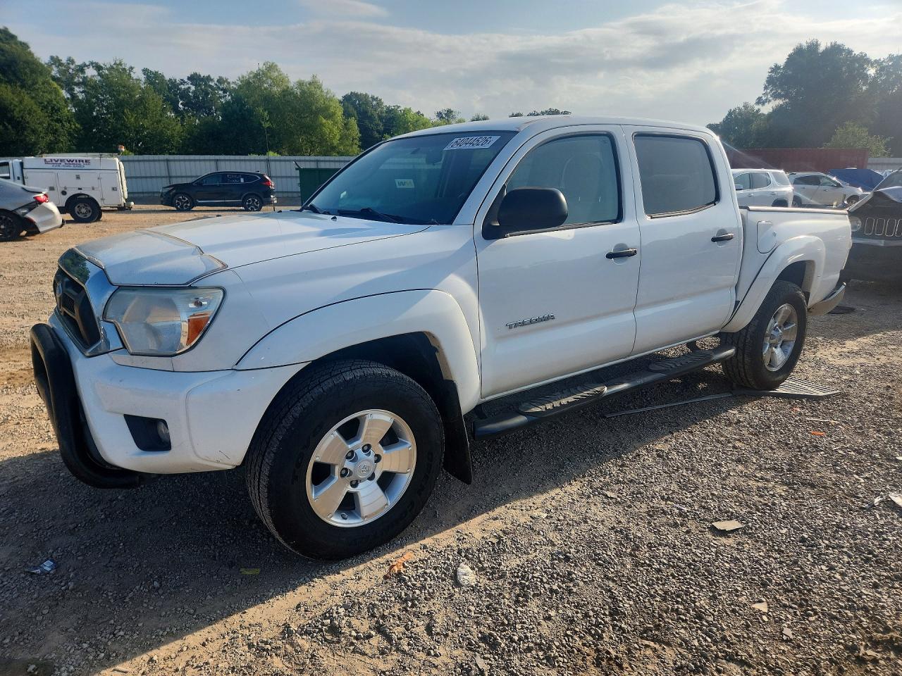 5TFLU4EN8FX123994 · 2015 TOYOTA TACOMA