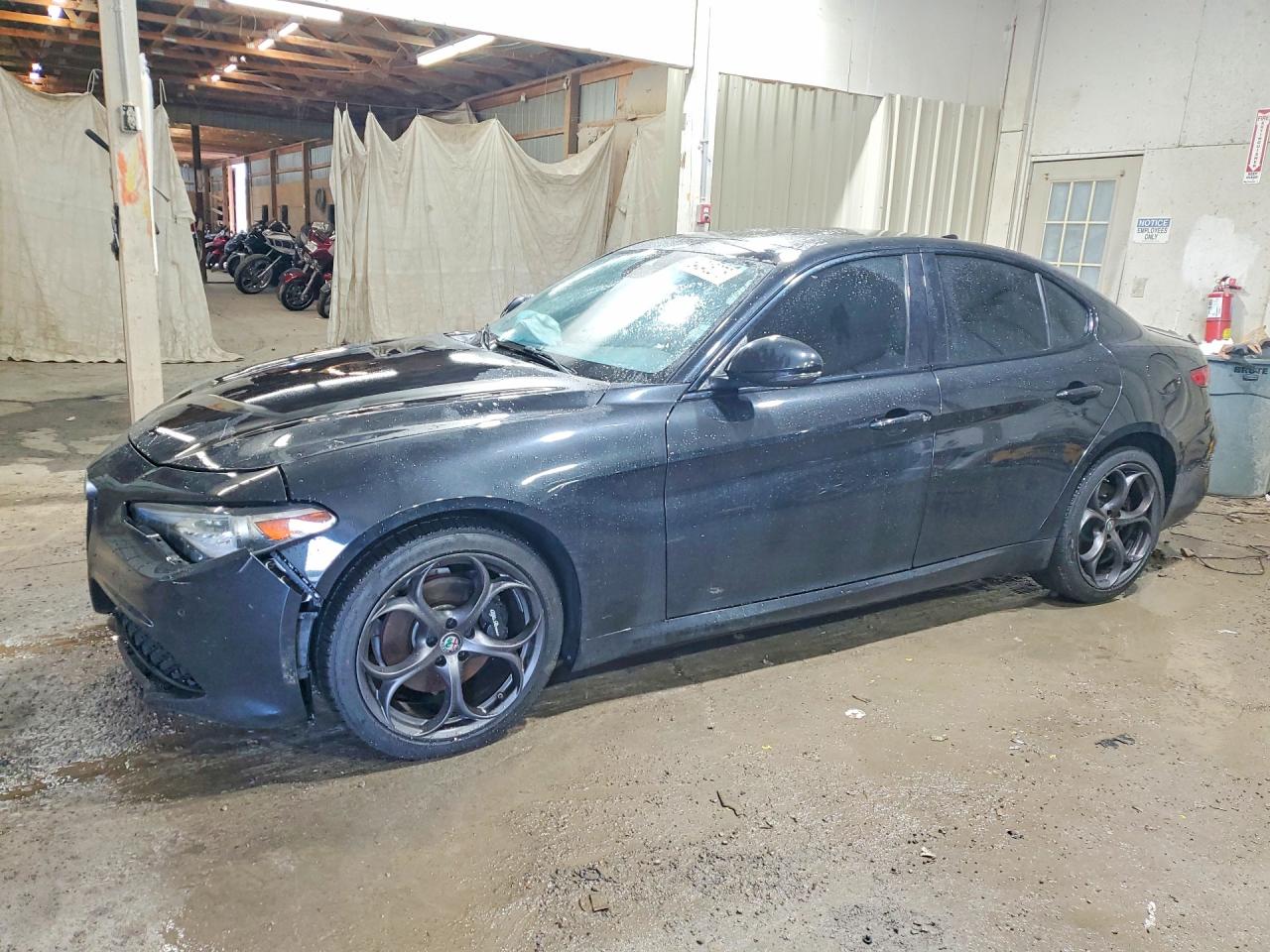ZARFAEEN3J7571425 · 2018 ALFA ROMEO GIULIA