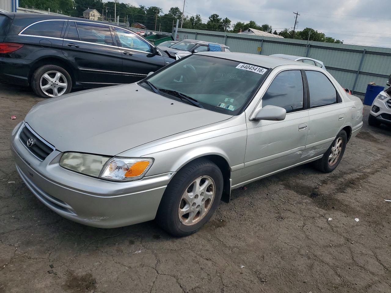4T1BG22KX1U109960 · 2001 TOYOTA CAMRY