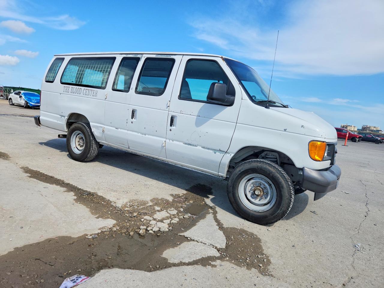 1FTSS34L36HB45178 · 2006 FORD ECONOLINE · 4/13