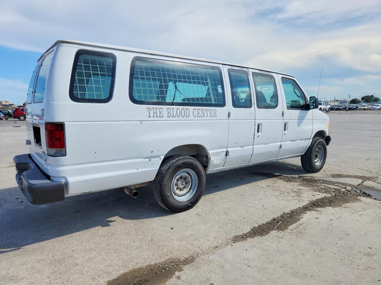 1FTSS34L36HB45178 · 2006 FORD ECONOLINE · 3/13