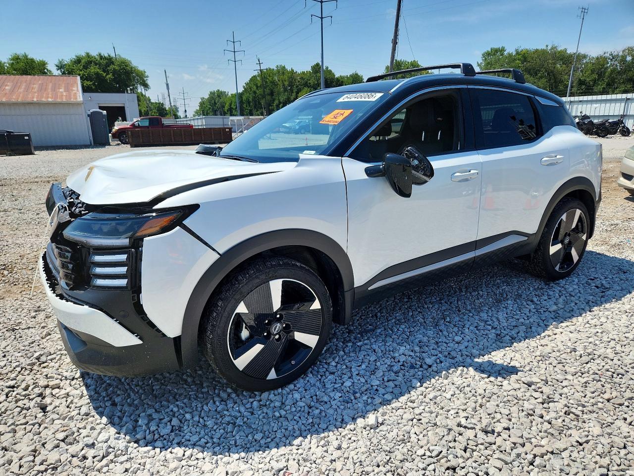 2025 NISSAN KICKS