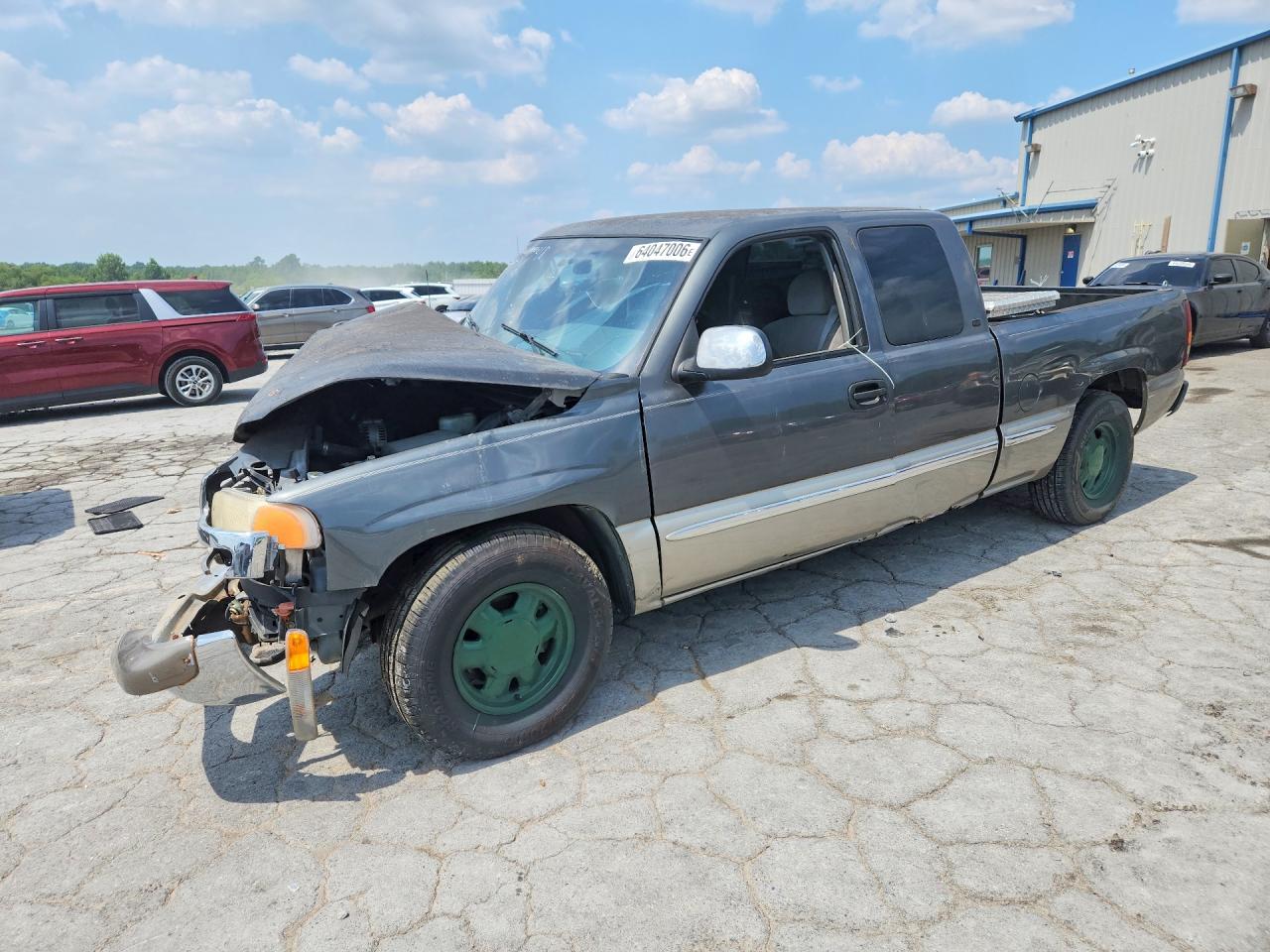 1GTEC19TXYZ153976 · 2000 GMC NEW SIERRA
