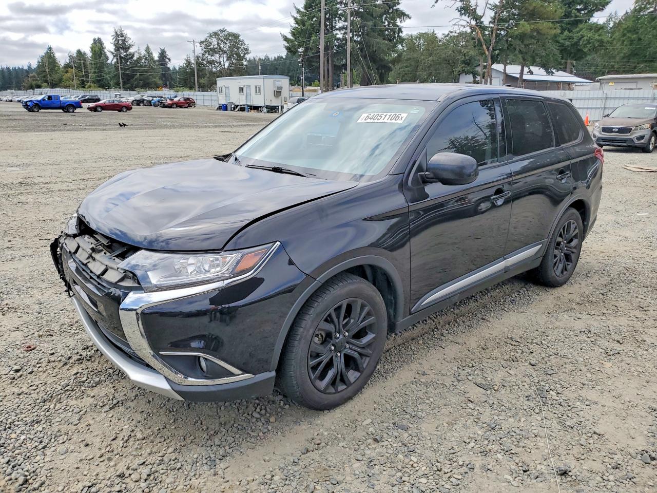 JA4AD2A36JZ009905 · 2018 MITSUBISHI OUTLANDER