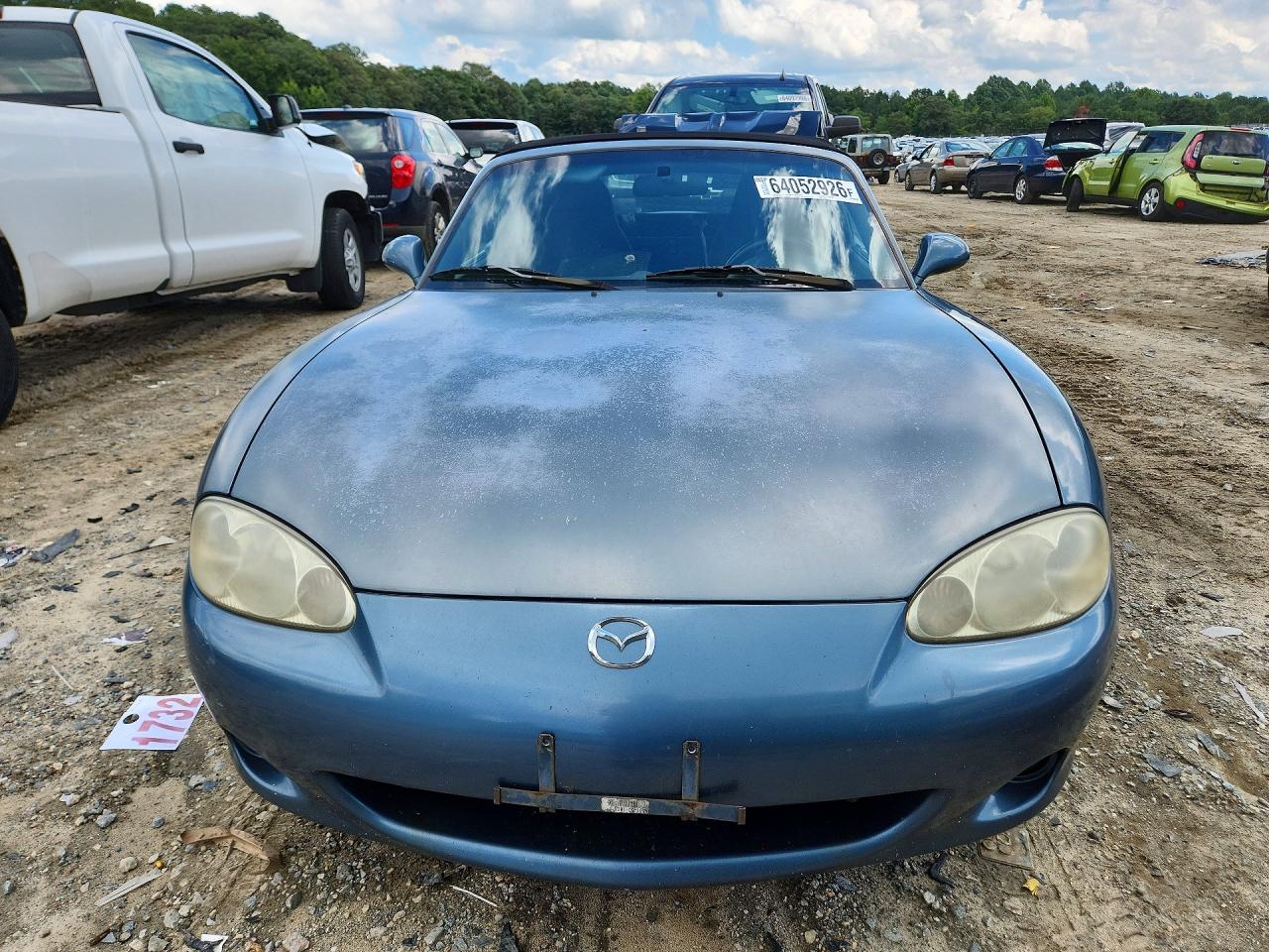 JM1NB353X50410302 · 2005 MAZDA MX-5 MIATA · 5/12