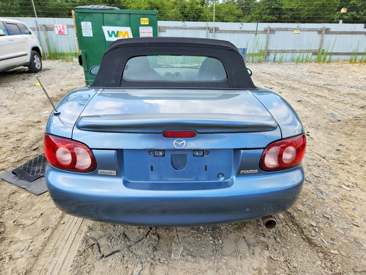 JM1NB353X50410302 · 2005 MAZDA MX-5 MIATA · 6/12