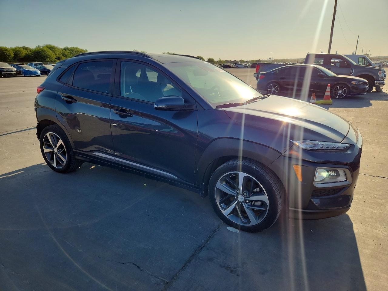KM8K5CA59JU128278 · 2018 HYUNDAI KONA · 4/13