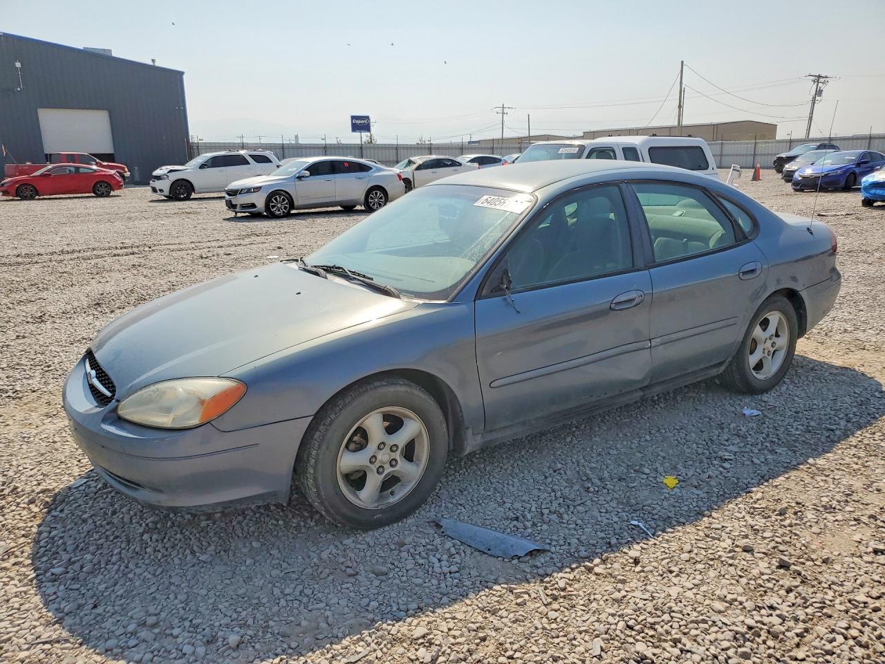1FAFP55U8YG236208 · 2000 FORD TAURUS