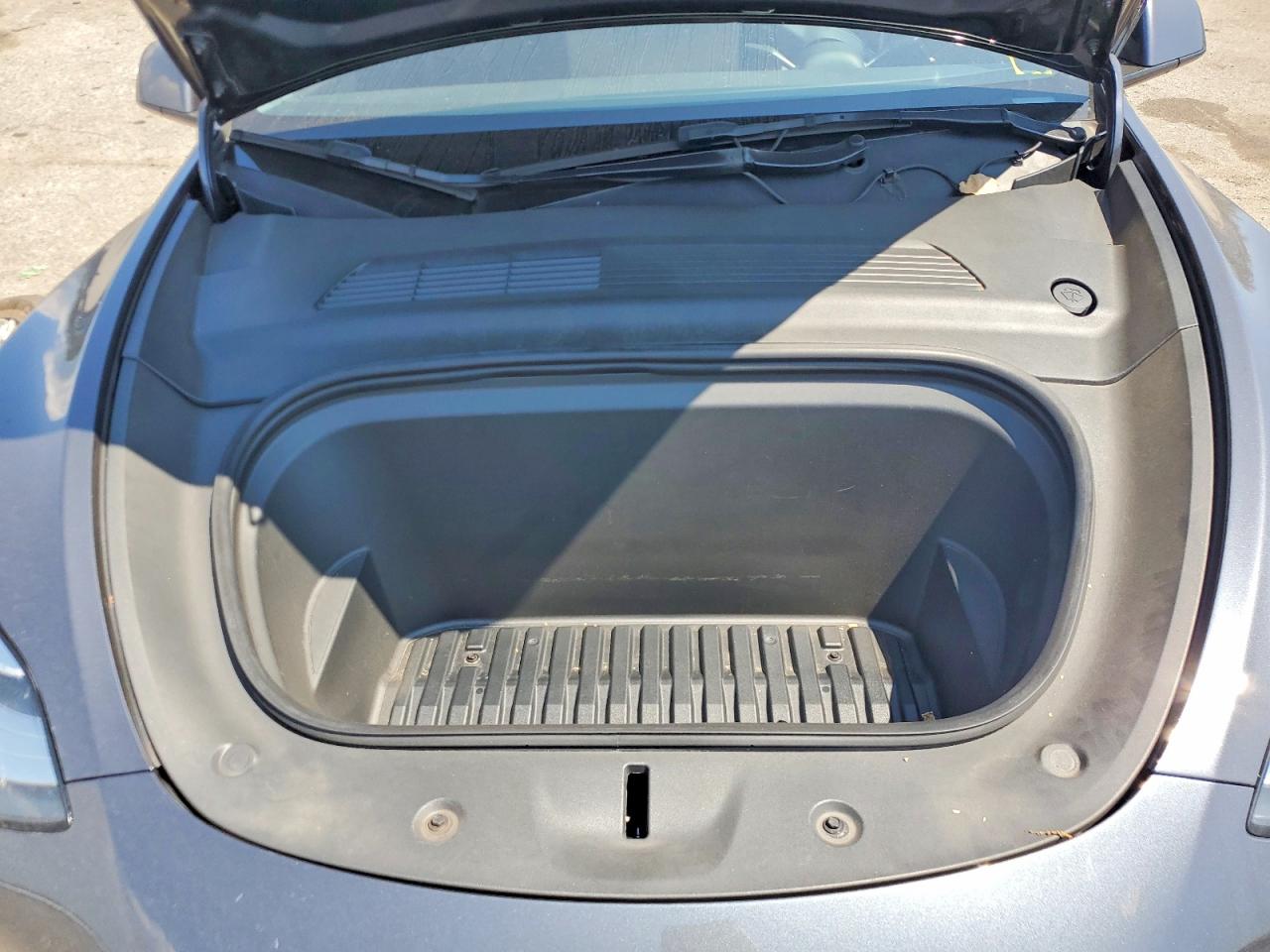 5YJYGDEEXMF203821 · 2021 TESLA MODEL Y · 12/14