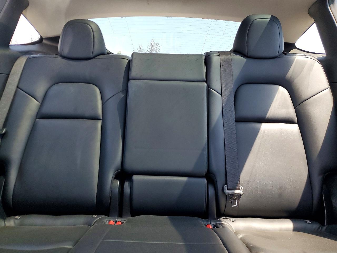 5YJYGDEEXMF203821 · 2021 TESLA MODEL Y · 10/14
