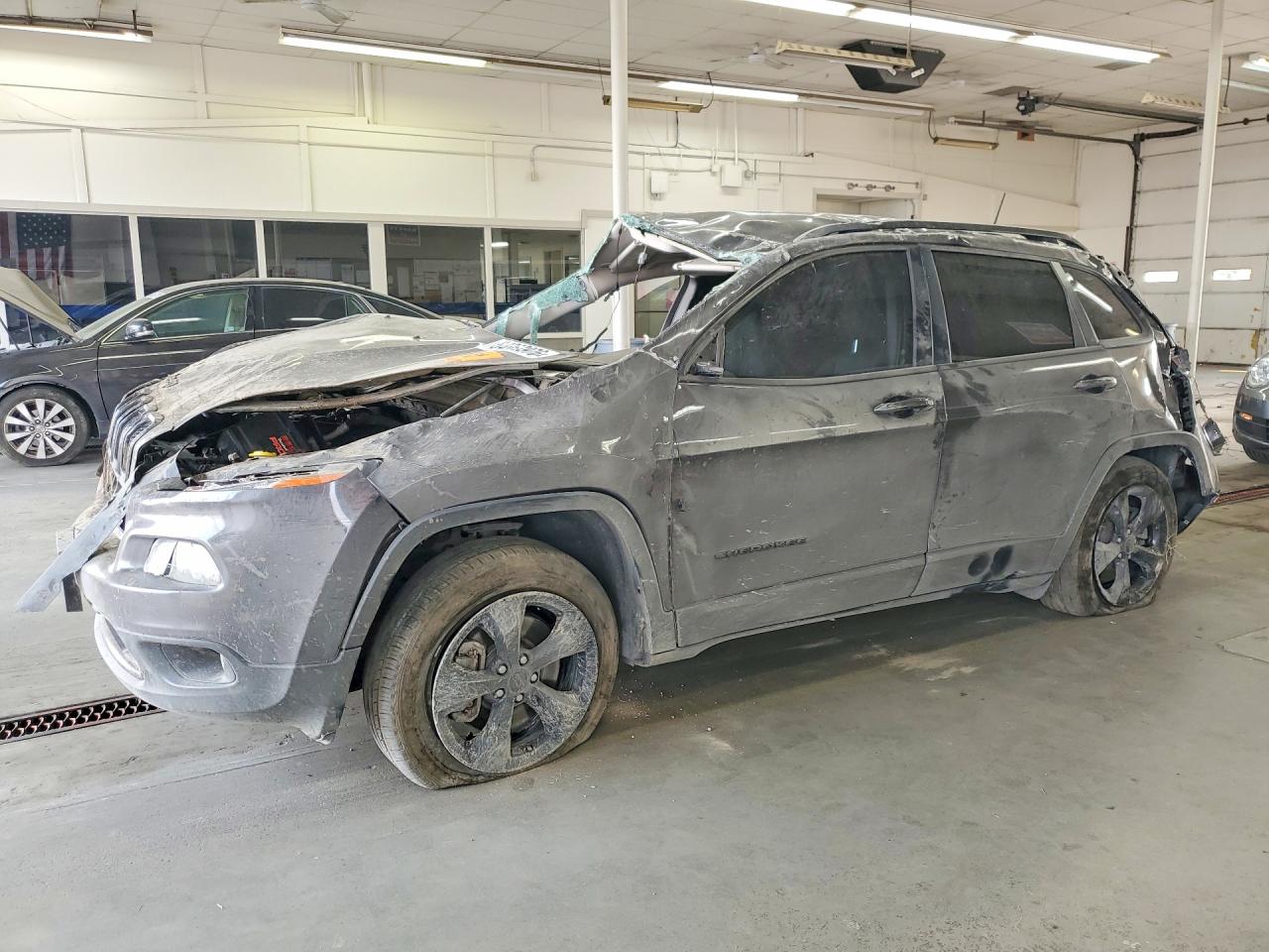 1C4PJMCX9JD517397 · 2018 JEEP CHEROKEE