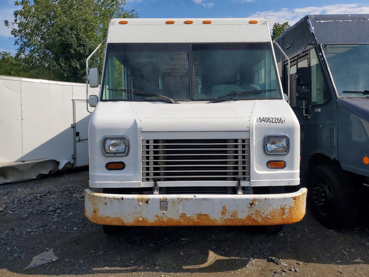 4UZAANBW17CY45024 · 2007 FREIGHTLINER CHASSIS · 5/13