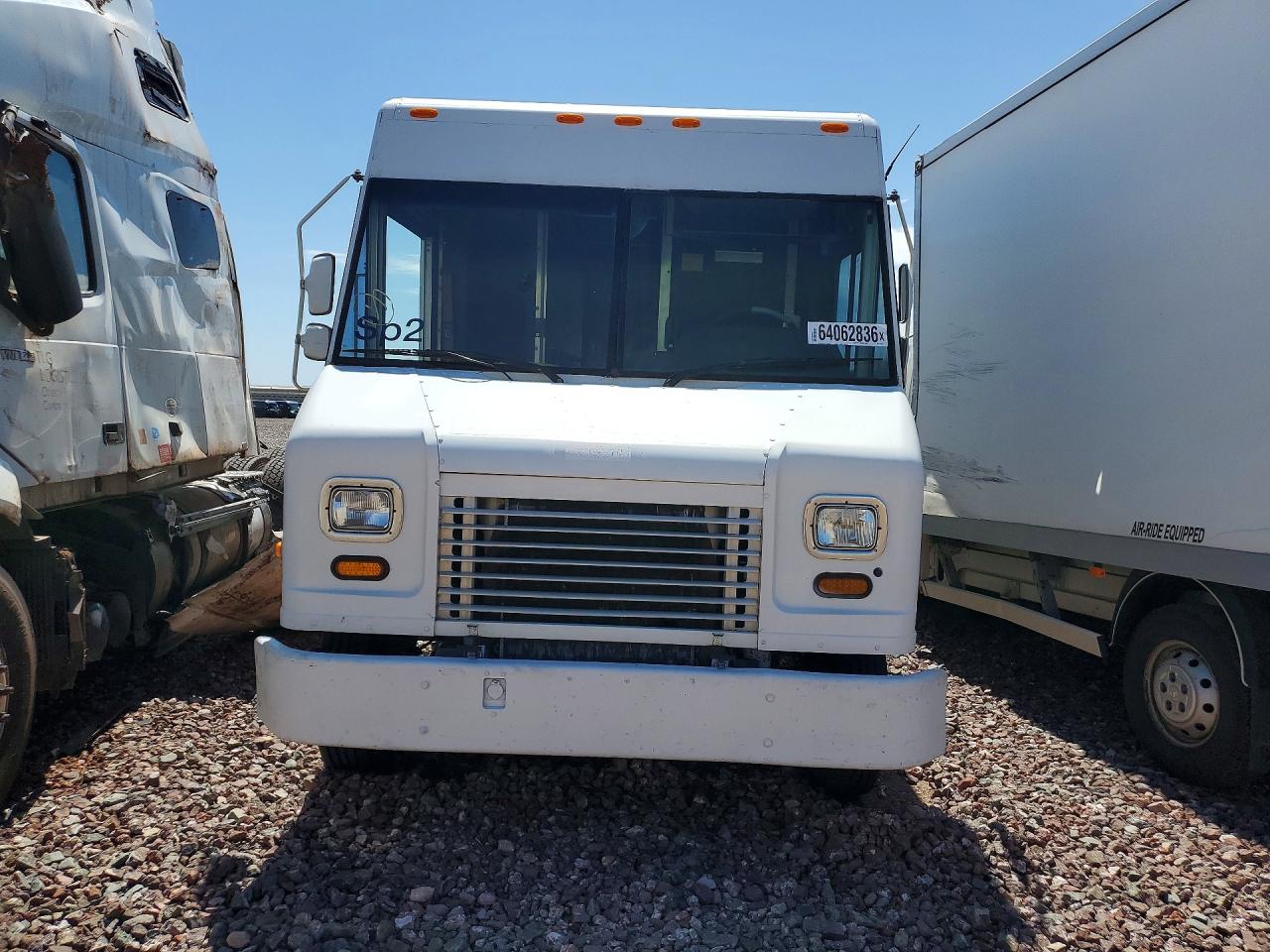 4UZAANBW15CU14941 · 2005 FREIGHTLINER MT45 CHASSIS · 5/12