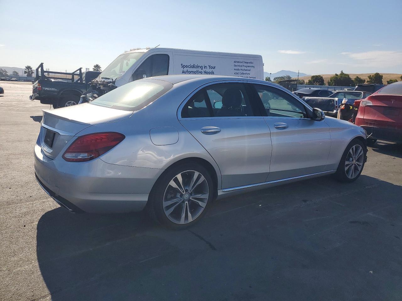 55SWF4JB9GU141479 · 2016 MERCEDES-BENZ C · 3/13