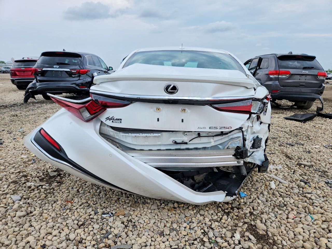58AD11D1XMU001876 · 2021 LEXUS ES 250 · 6/12