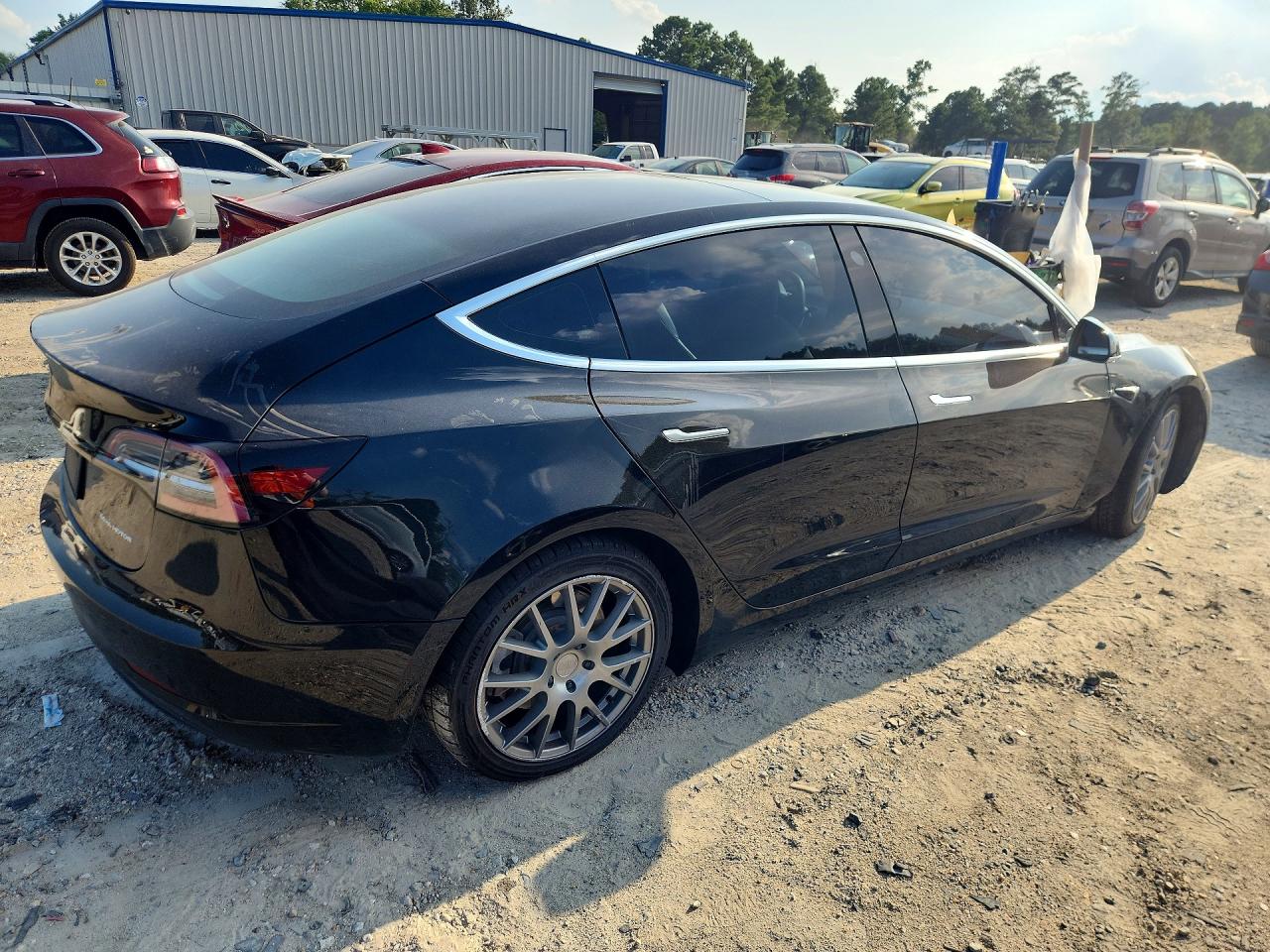 5YJ3E1EB8KF413268 · 2019 TESLA MODEL 3 · 3/12