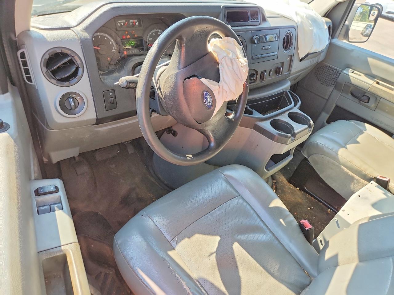 1FTNE2EW0EDA07725 · 2014 FORD ECONOLINE · 8/13