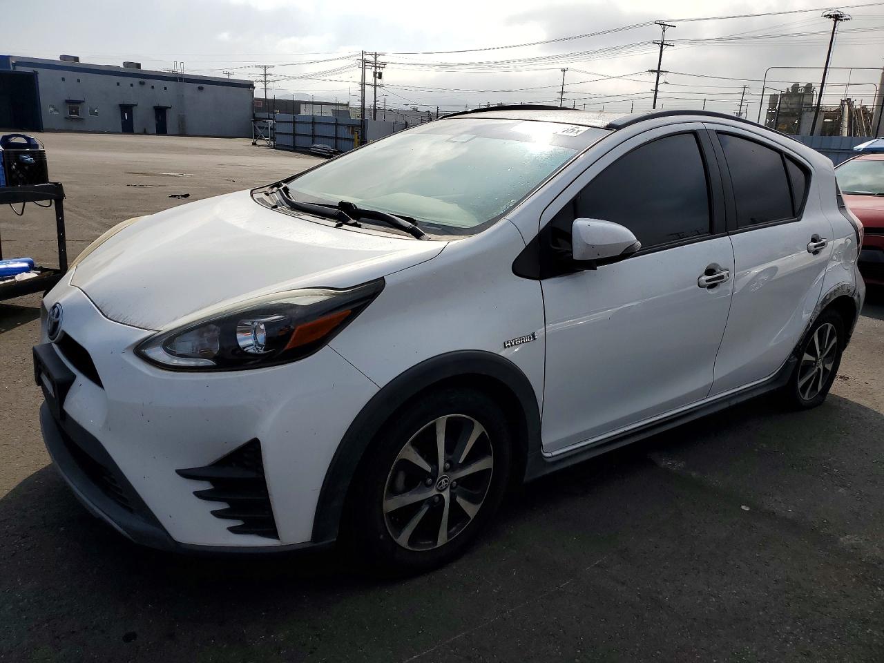 JTDKDTB37J1617283 · 2018 TOYOTA PRIUS C