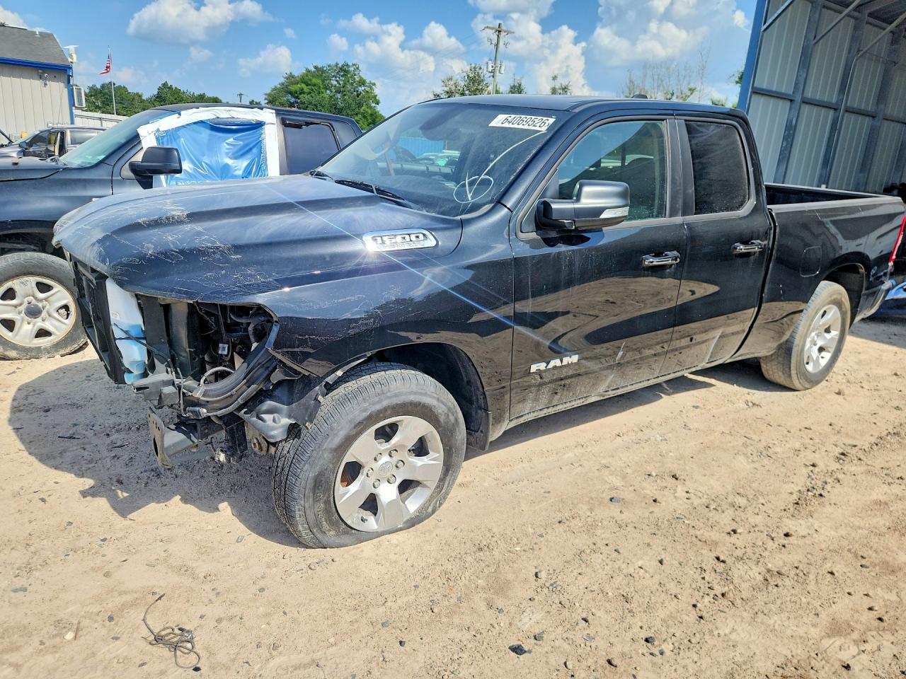 1C6SRFBT4LN281792 · 2020 RAM 1500