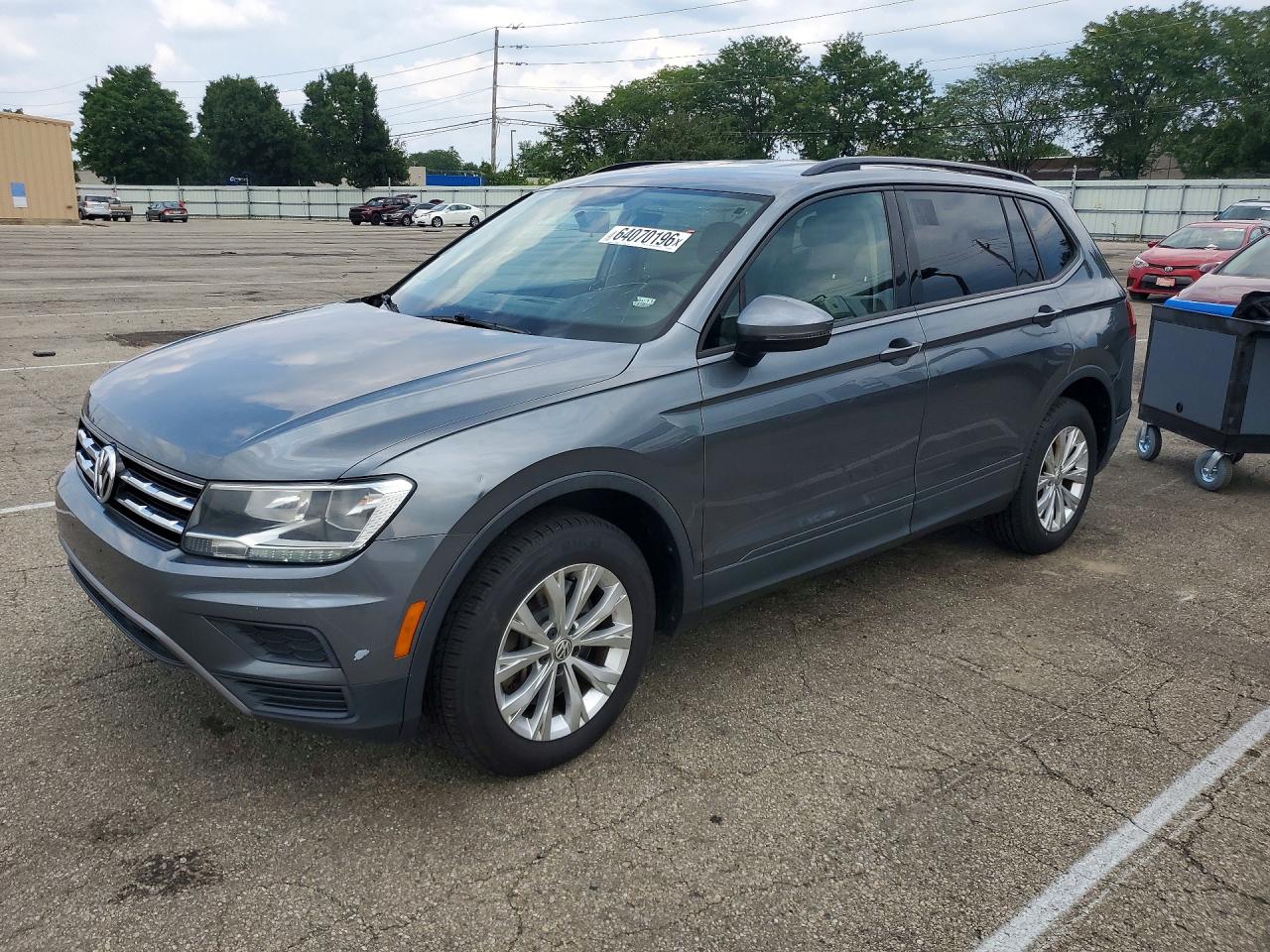 3VV0B7AX6JM055020 · 2018 VOLKSWAGEN TIGUAN