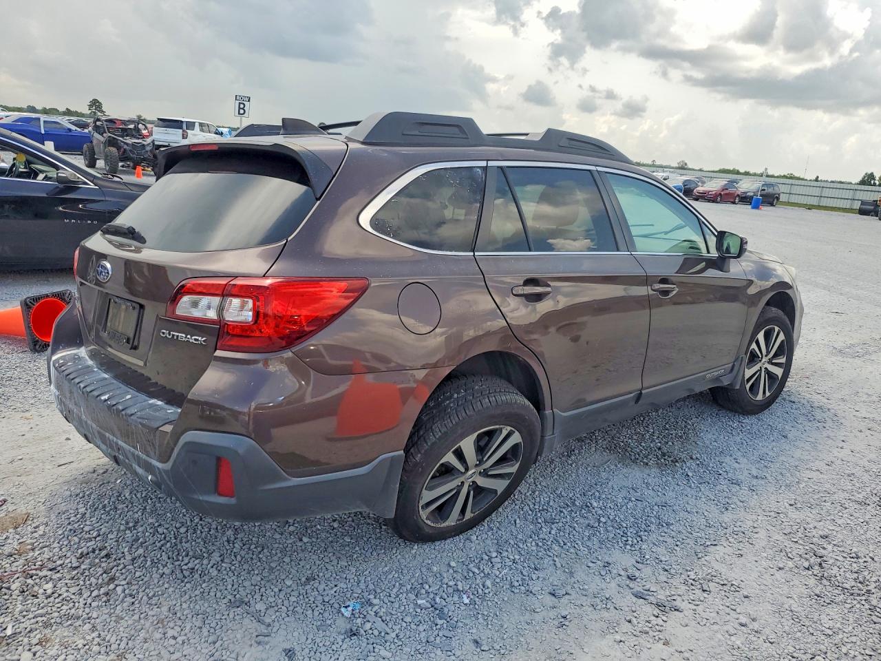 4S4BSANC3K3331549 · 2019 SUBARU OUTBACK · 3/13