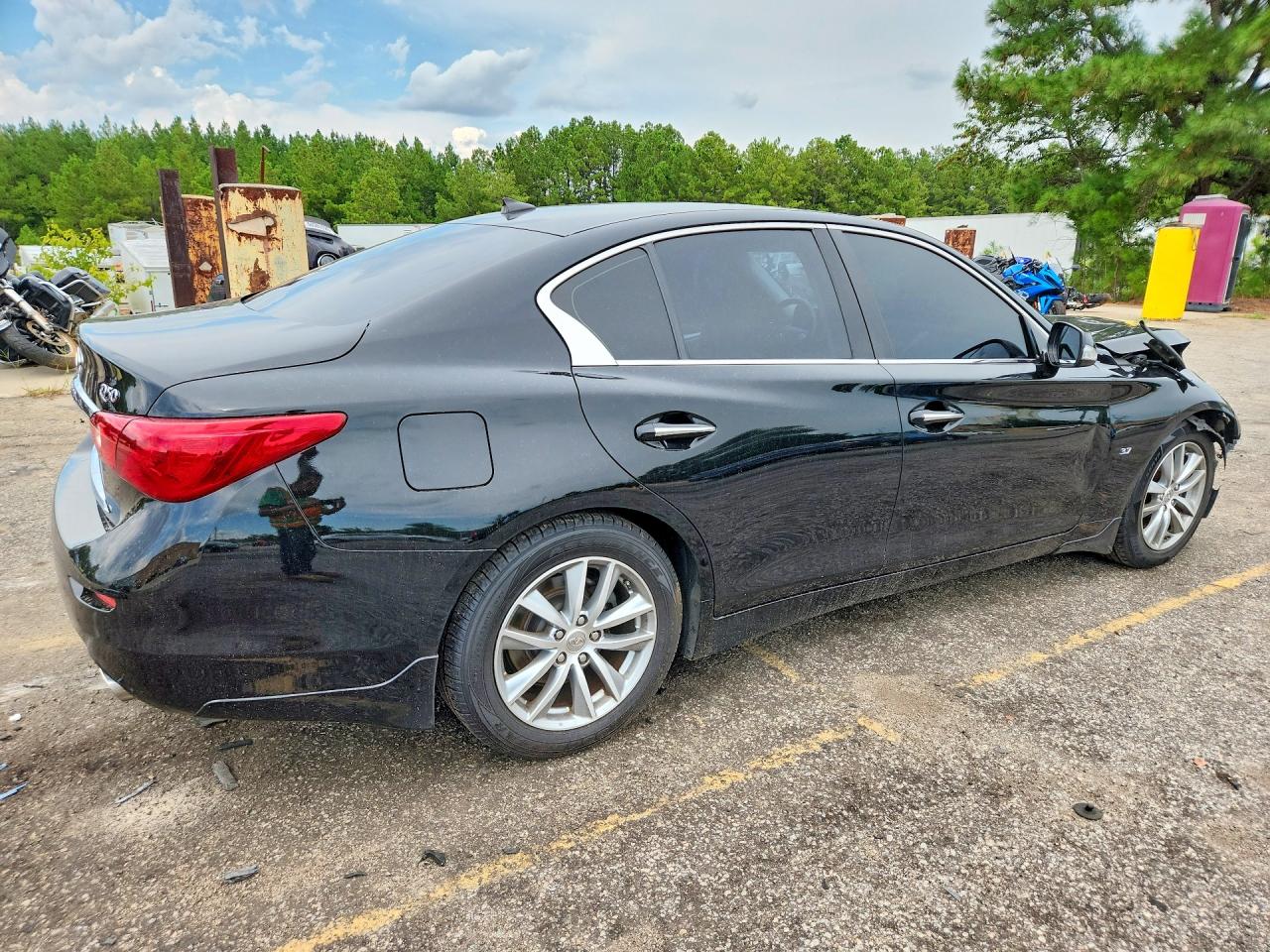 JN1BV7AP7FM338563 · 2015 INFINITI Q50 · 3/13