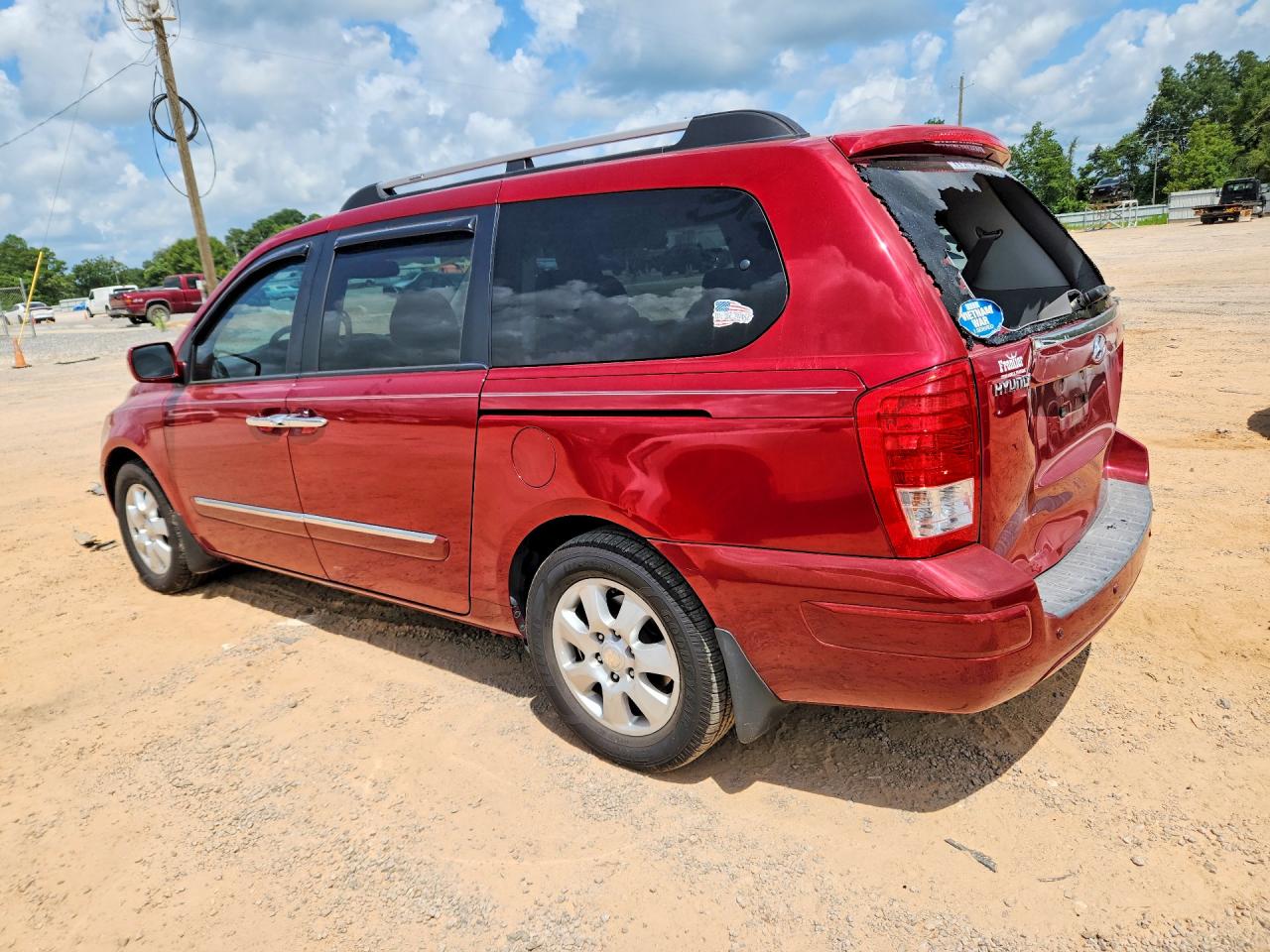 KNDMC233586054316 · 2008 HYUNDAI ENTOURAGE · 2/13