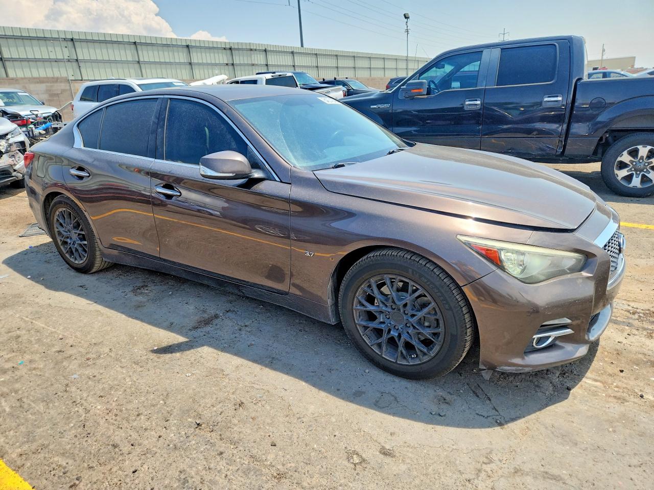 JN1BV7APXFM334829 · 2015 INFINITI Q50 · 4/12