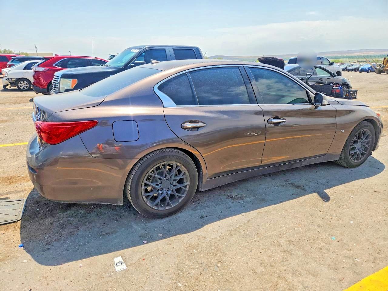 JN1BV7APXFM334829 · 2015 INFINITI Q50 · 3/12
