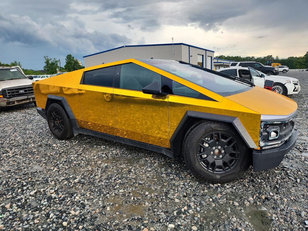7G2CEHEE9SA075778 · 2025 TESLA CYBERTRUCK · 4/12