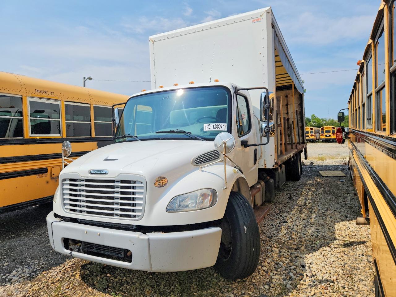 2017 FREIGHTLINER M2