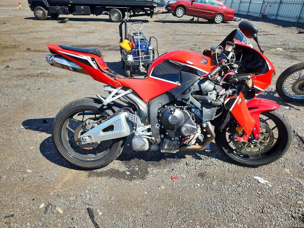 JH2PC4045DK600241 · 2013 HONDA CBR600