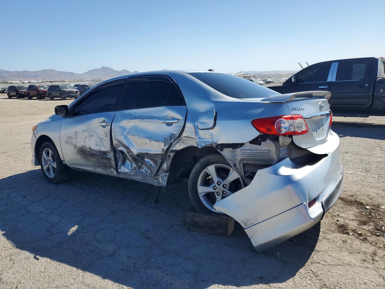 2T1BU4EE5BC649133 · 2011 TOYOTA COROLLA · 2/13