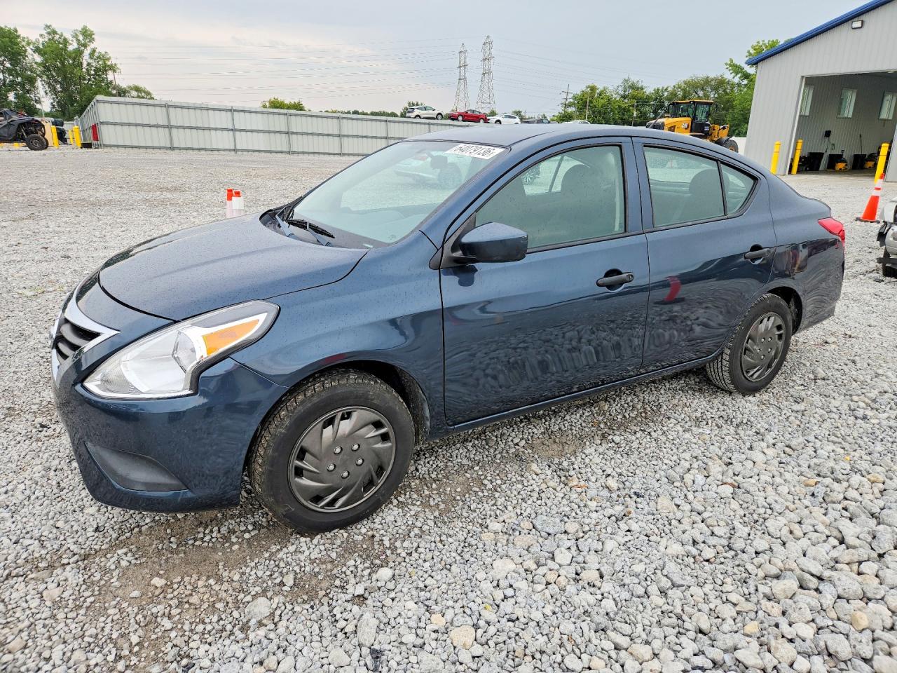 3N1CN7AP3HL880275 · 2017 NISSAN VERSA